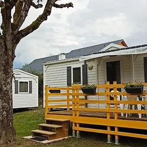 Camping Mobil-home Au Pied Des Pyrénées, Castillon-en-Couserans